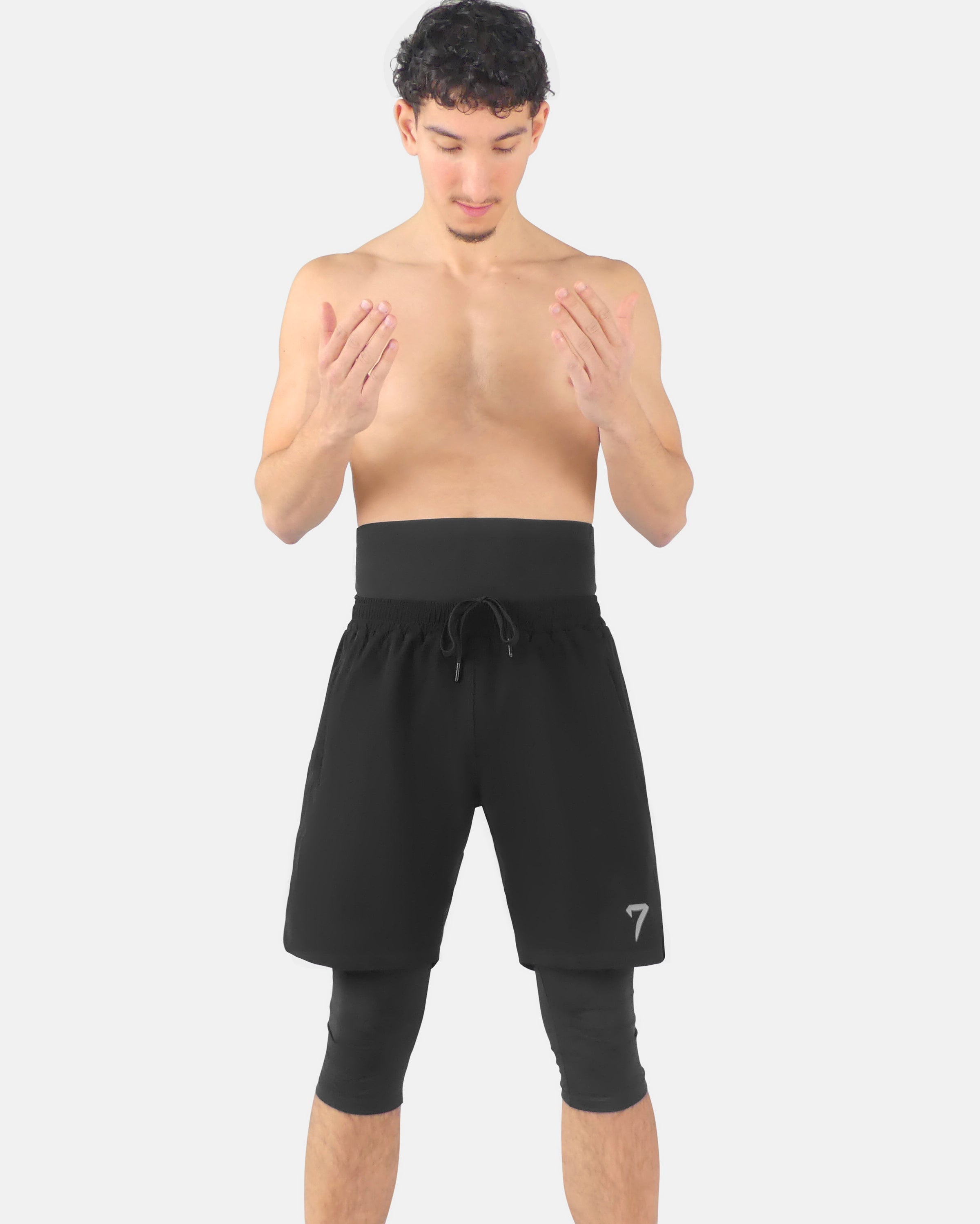 7ayaa athlete training in performance shorts